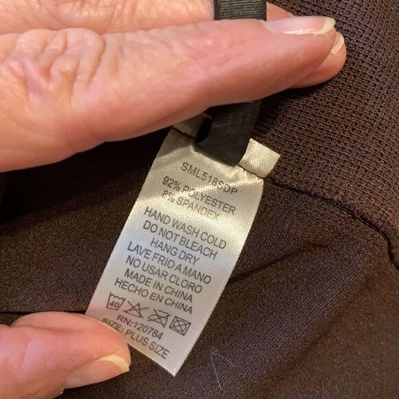 Plus size Capri leggings - Picture 4 of 5